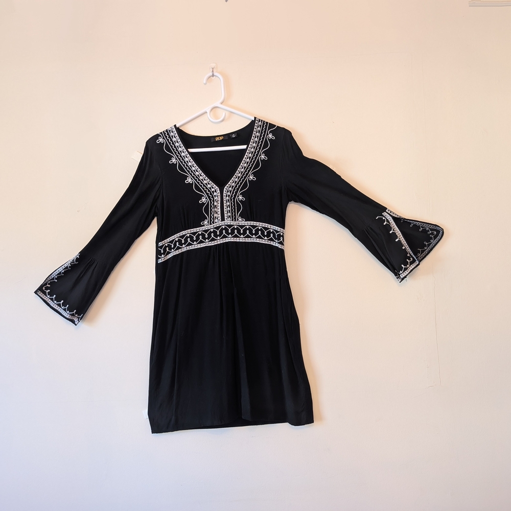 Black V-Neck Bell Sleeve Sundress